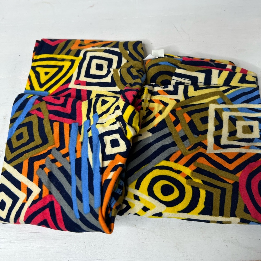 Two pair of SM Lularoe leggings. Matching pair, good for twins or friends